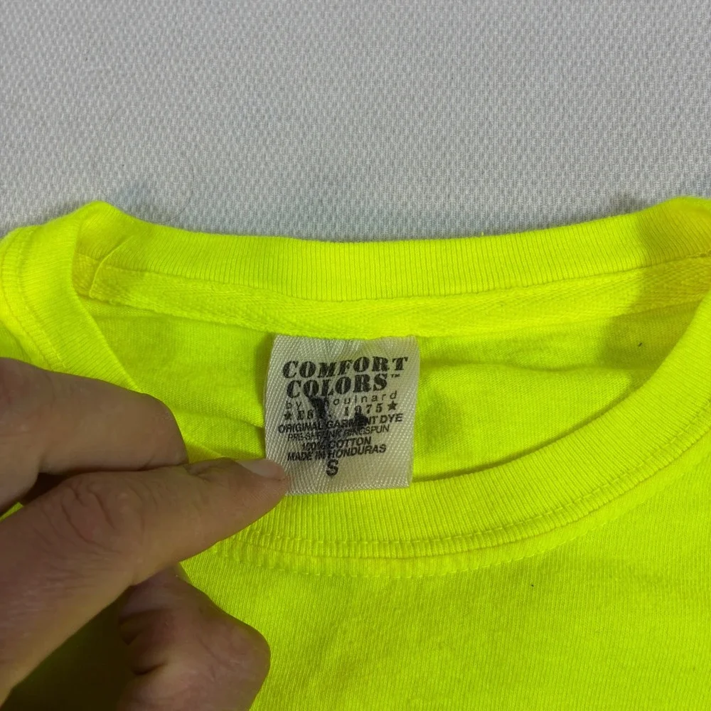 Hog's Breath Saloon Key West‎ T-Shirt Neon Yellow Comfort Colors Small Graphic